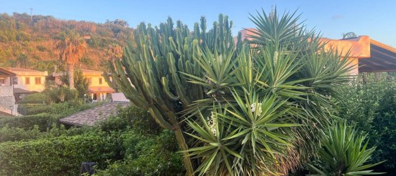 3 rooms Villa in Campofelice di Roccella, Italy No. 286164 2