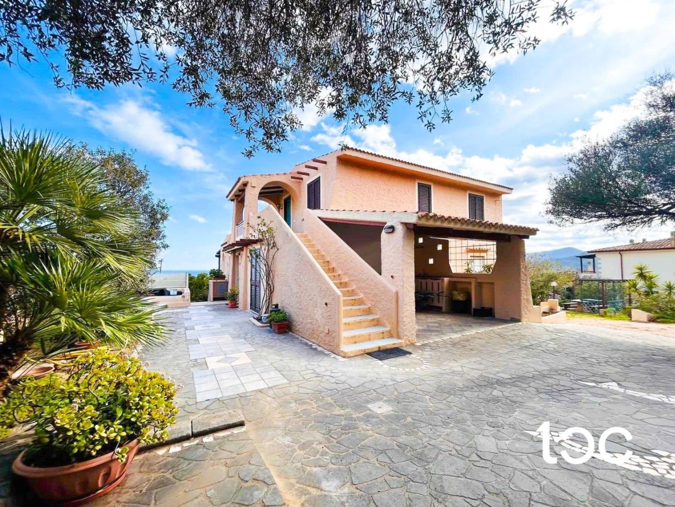 10 rooms Villa in Budoni, Italy No. 263453