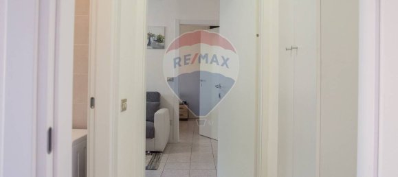 3 rooms Apartment in San Donato Milanese, Italy No. 117560 16