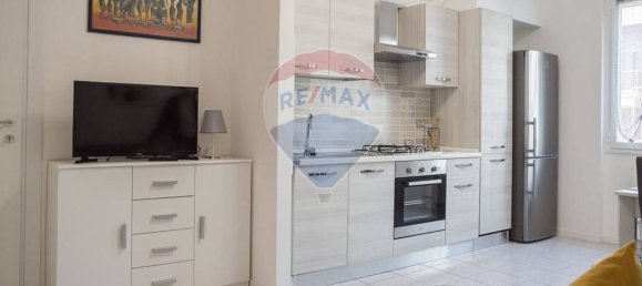 3 rooms Apartment in San Donato Milanese, Italy No. 117560 9