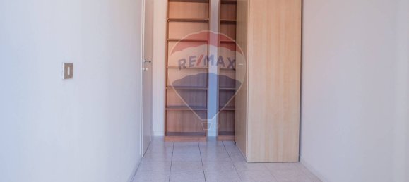 3 rooms Apartment in San Donato Milanese, Italy No. 117560 22