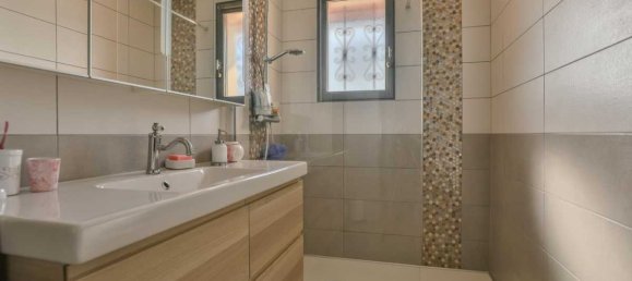 3 bedrooms Villa in Thusy, France No. 265980 20