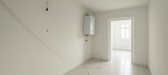 2 rooms Apartment in Ottakring, Austria No. 143669 3