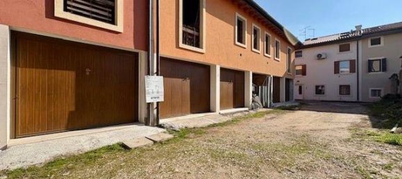 2غرفة شقة في Sona, Italy رقم 20974 33