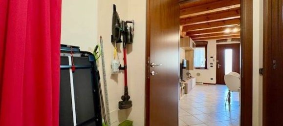 2غرفة شقة في Sona, Italy رقم 20974 20