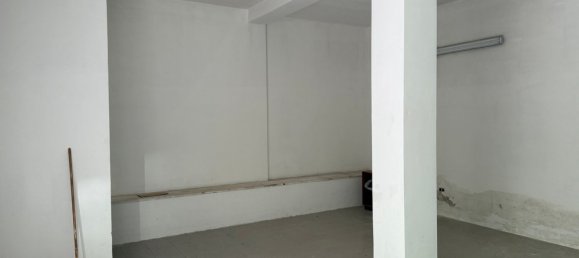 Garage à Trani, Italy 40m² No. 256903 3