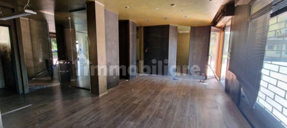 Lagerhaus in Scandicci, Italy 165m², Nr. 325321 5