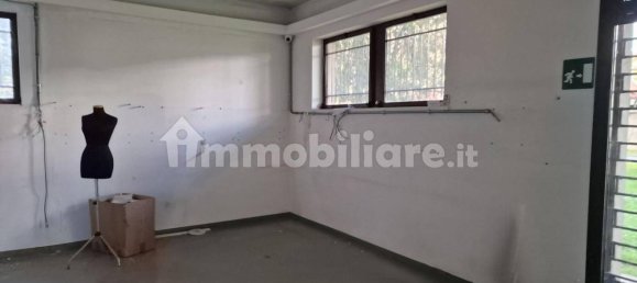 Lagerhaus in Scandicci, Italy 165m², Nr. 325321 9