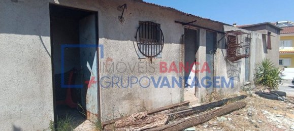 Grundstück in Amadora, Portugal 703m², Nr. 210885 19