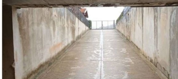 2-salle Appartement à Mesenzana, Italy No. 9757 4