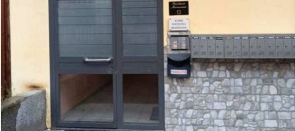 2-salle Appartement à Mesenzana, Italy No. 9757 7