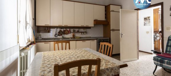 5-Zimmer Wohnung in Pesaro, Italy, Nr. 125358 16