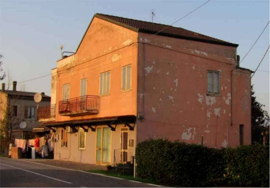 2 bedrooms Apartment in Verona, Italy No. 272893