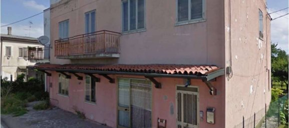 2 bedrooms Apartment in Verona, Italy No. 272893 5
