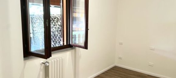 2 Schlafzimmer Wohnung in Crema, Italy, Nr. 94483 21