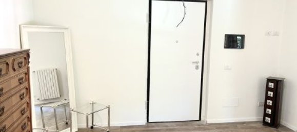 2 Schlafzimmer Wohnung in Crema, Italy, Nr. 94483 11