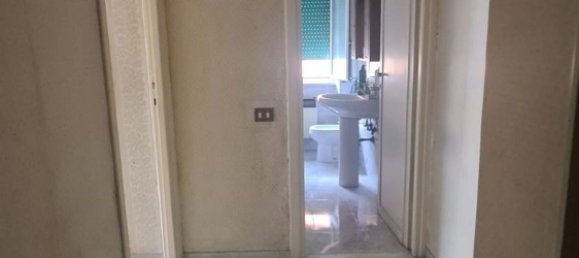 Квартира с 2 комнатами в Рим, Италия № 199332 8