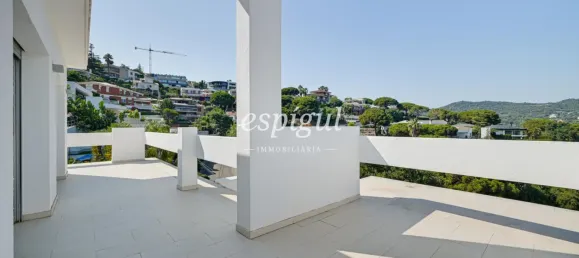 Дом с 5 спальнями в Барселона, Испания № 165848 44