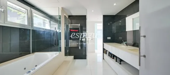 Дом с 5 спальнями в Барселона, Испания № 165848 40