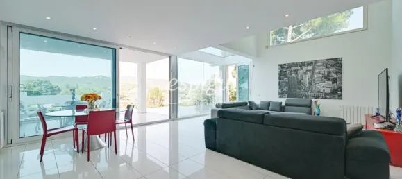 Дом с 5 спальнями в Барселона, Испания № 165848 9