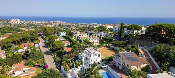 Дом с 5 спальнями в Барселона, Испания № 165848 7