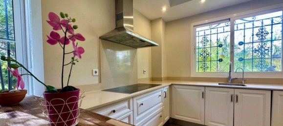 7 bedrooms Villa in Marbella, Spain No. 147979 26