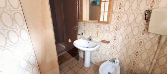 4-Zimmer Wohnung in Modena, Italy, Nr. 33585 2