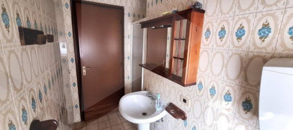 4-Zimmer Wohnung in Modena, Italy, Nr. 33585 3