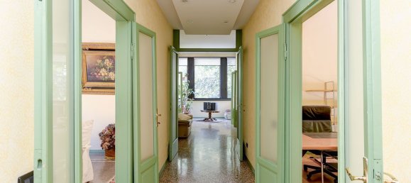 Квартира с 6 комнатами в Брешиа, Италия № 4355 4