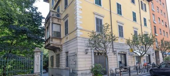 Квартира с 6 комнатами в Брешиа, Италия № 4355 10