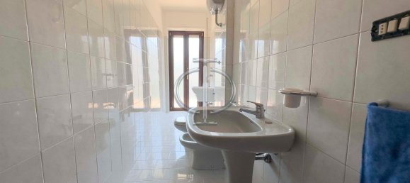 4 rooms Apartment in Bari, Italy No. 30100 38