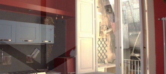 5 rooms Apartment in Naples, Italy No. 25034 10