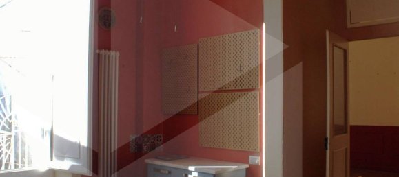 5 rooms Apartment in Naples, Italy No. 25034 8