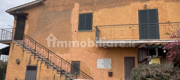 Квартира с 3 спальнями в Формелло, Италия № 137104 6