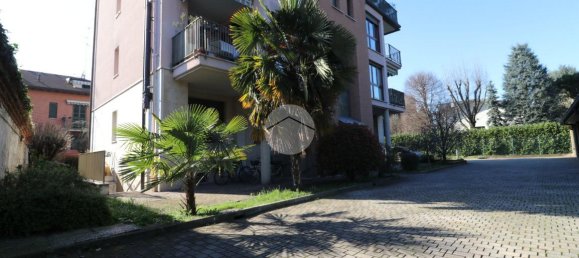 3 rooms Apartment in Rho, Italy No. 12812 23