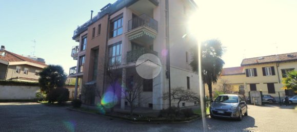 3 rooms Apartment in Rho, Italy No. 12812 21