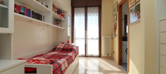 3 rooms Apartment in Rho, Italy No. 12812 26