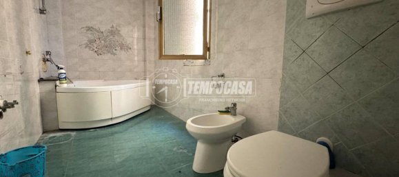 Apartamento de 3 dormitorios en Naples, Italy No. 344999 4