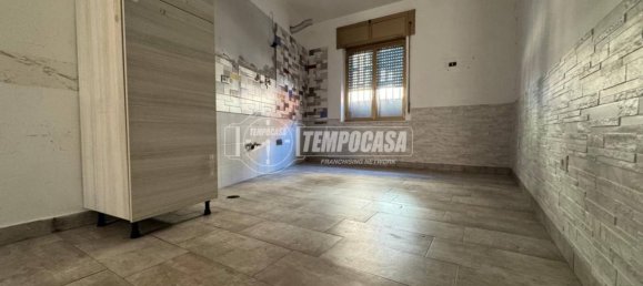 Apartamento de 3 dormitorios en Naples, Italy No. 344999 3