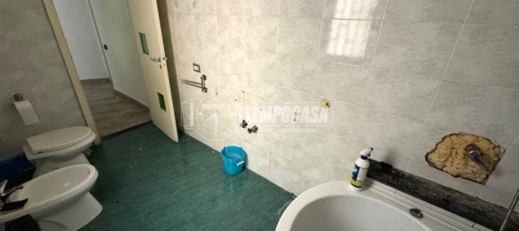 Apartamento de 3 dormitorios en Naples, Italy No. 344999 6