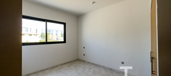 4 bedrooms Townhouse in Dubai Land, UAE No. 28837 5