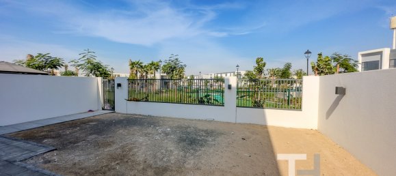 4 bedrooms Townhouse in Dubai Land, UAE No. 28837 17