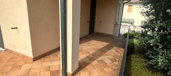 2 bedrooms Villa in Bellinzago Lombardo, Italy No. 4208 10