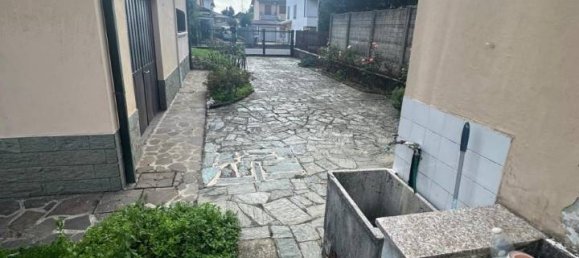 2 bedrooms Villa in Bellinzago Lombardo, Italy No. 4208 18