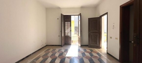 4-salle Appartement à Balestrate, Italy No. 267525 2