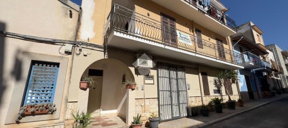 4-salle Appartement à Balestrate, Italy No. 267525 10