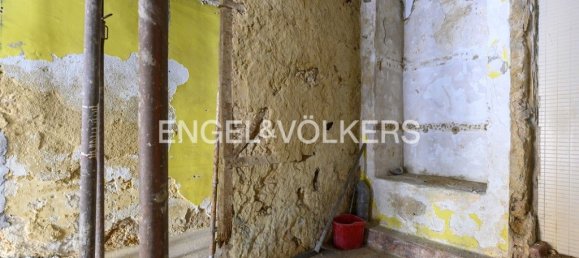 39m² Commercial property in Lisbon, Portugal No. 13498 9