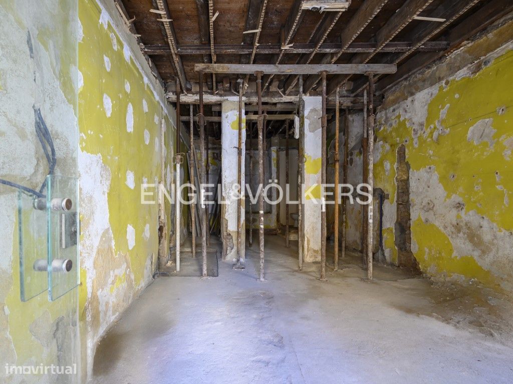 39m² Commercial property in Lisbon, Portugal No. 13498