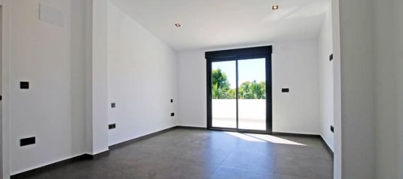 Casa de 4 dormitorios en Moraira, Spain No. 177223 24