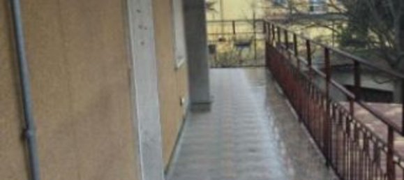 3 rooms Apartment in Lungavilla, Italy No. 181351 28